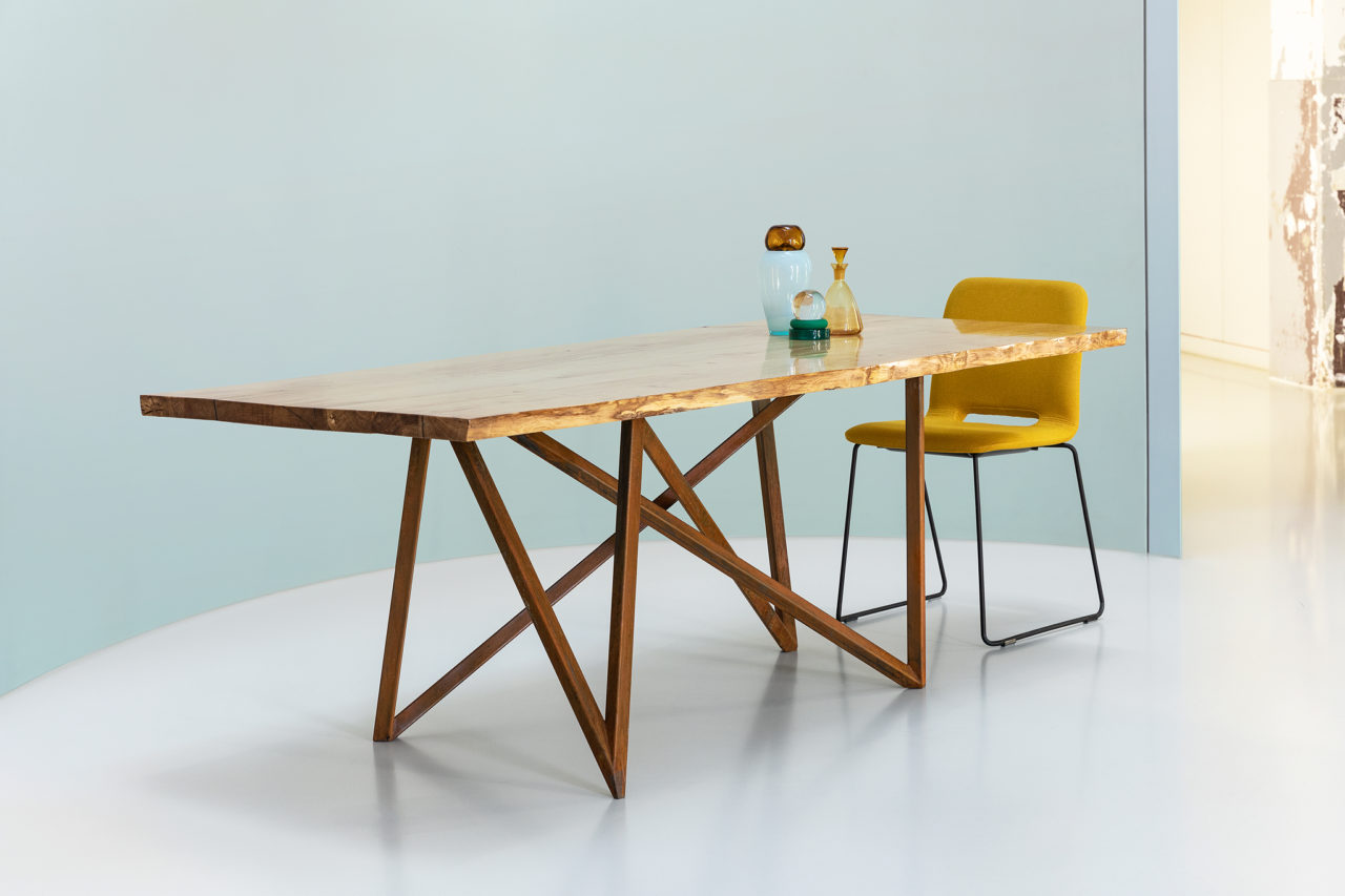 Ben Pearce eikenhouten tafel lijnenspel